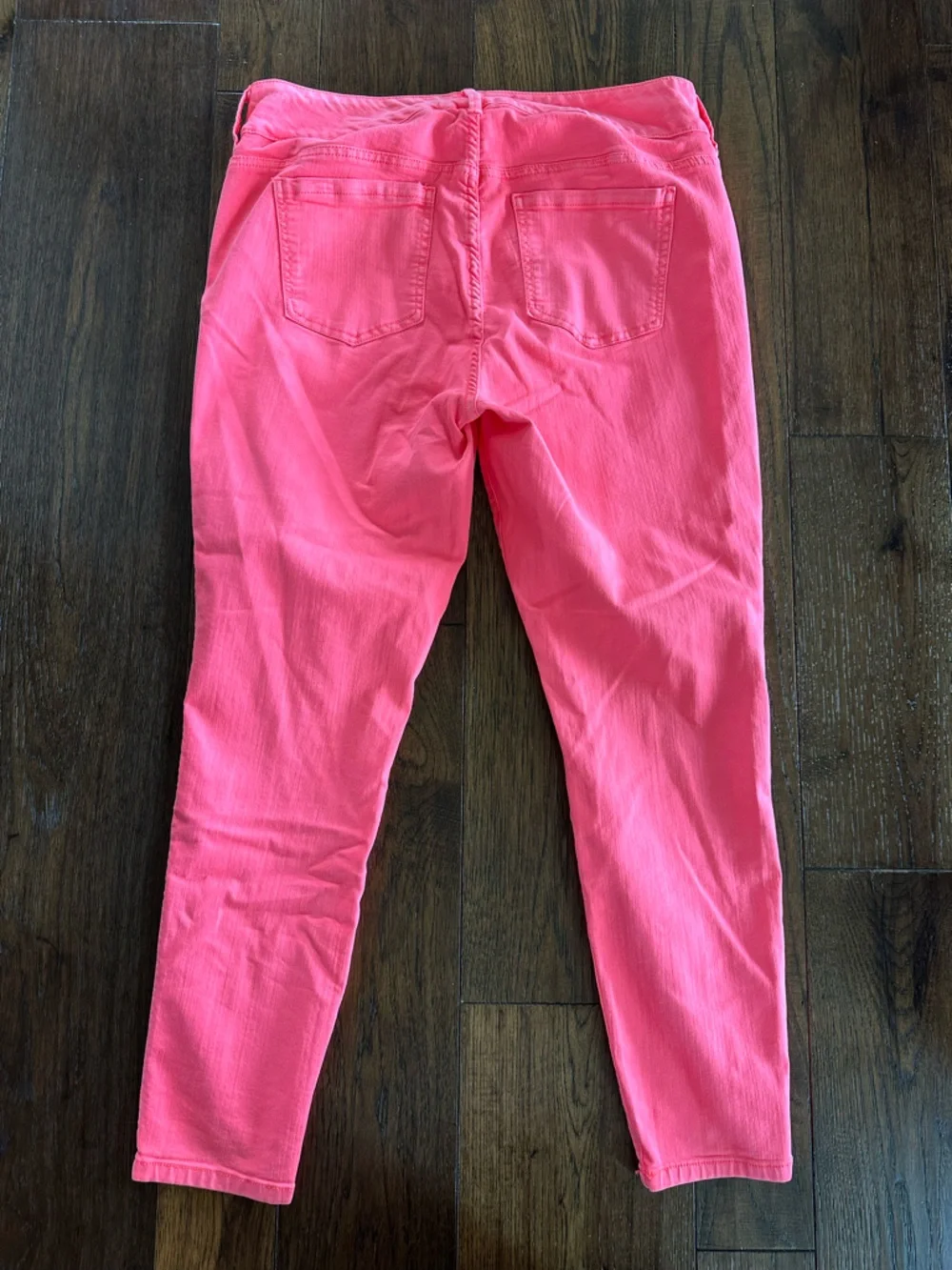 Torrid Women’s Hot Pink Jeans- size 18R - Picture 4 of 4